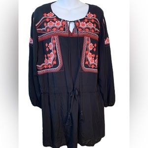 WOMENS Velzera Boho Embroidered Neck Sleeves Tunic Blouse SZ 1XL.